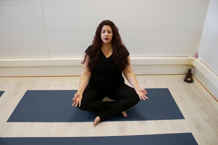 yoga padmasana, yoga pamplona, yoga berriozar, yoga navarra