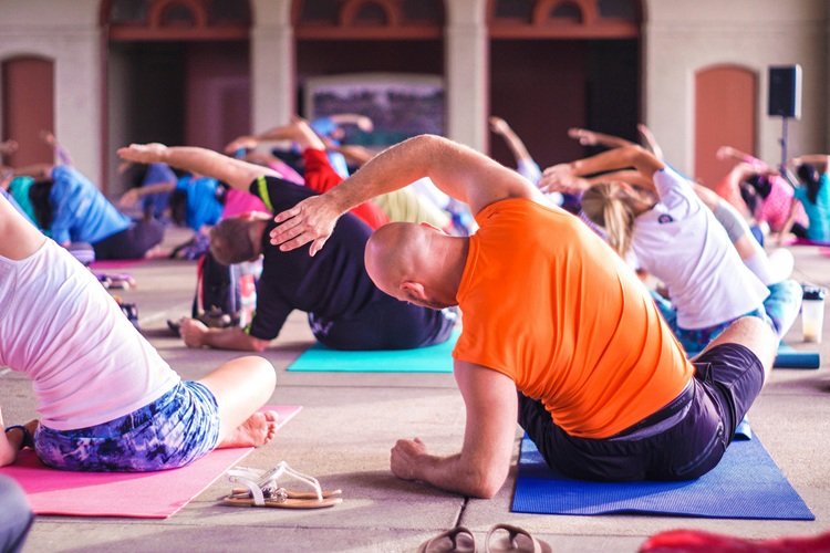 yogapamplona_yoga padmasana